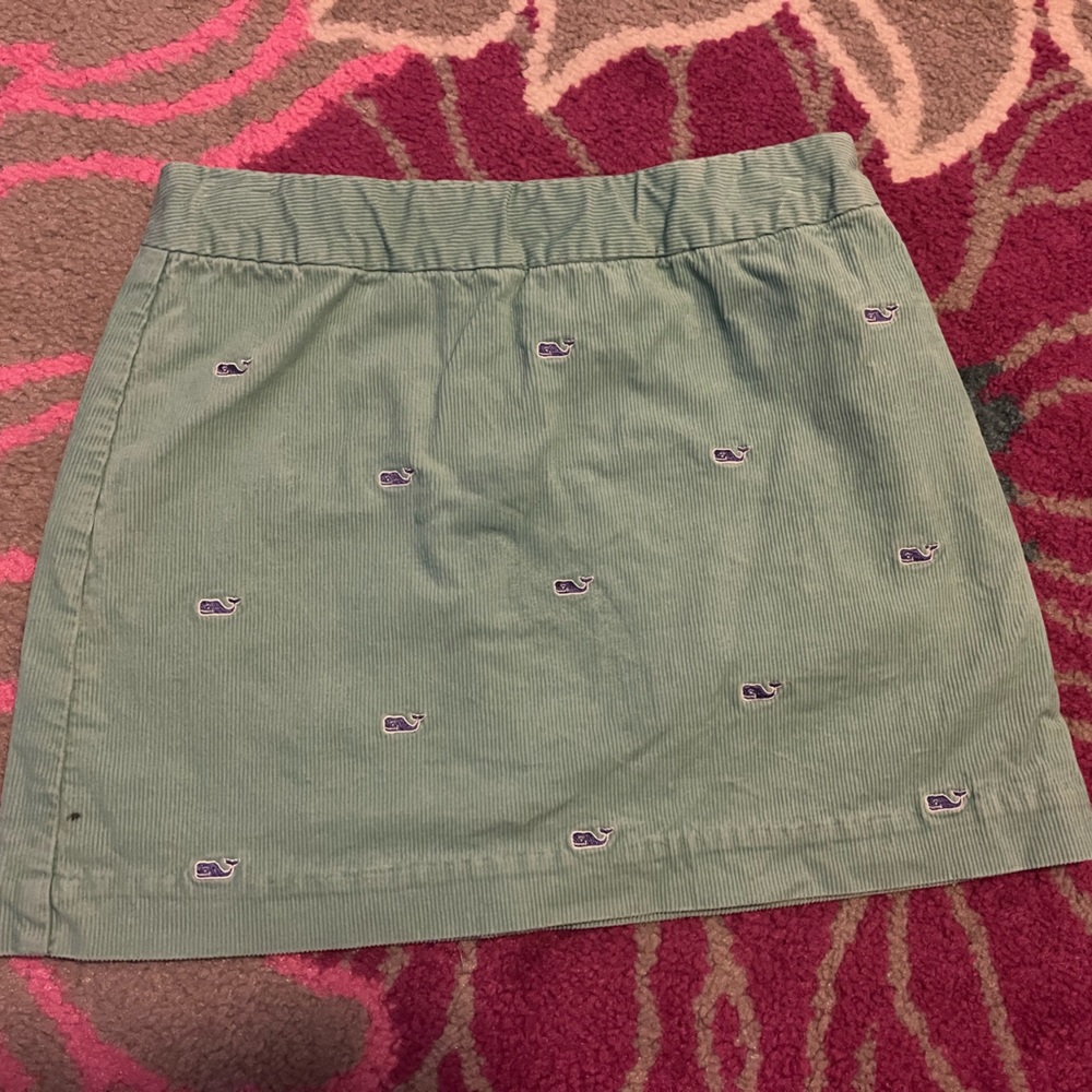 Size 7, corduroy green and blue vineyard vines skirt with whales on the design